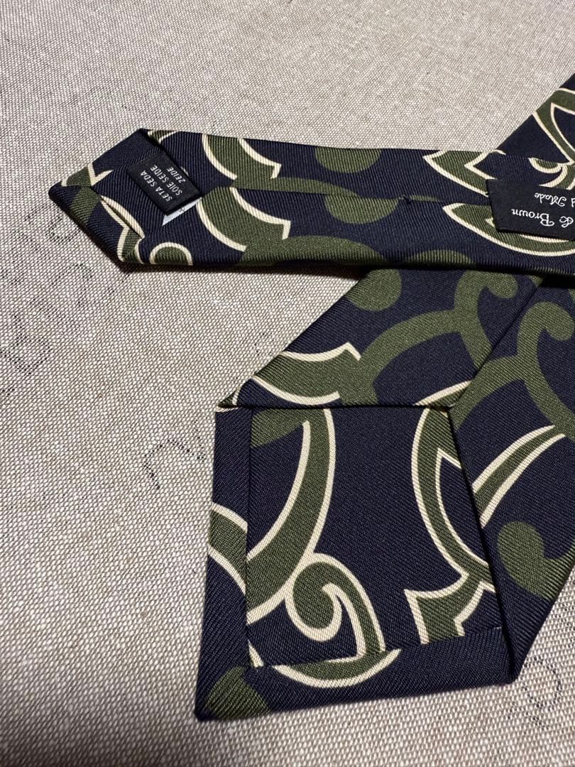 【新品】Holliday & Brown／アーカイブモチーフ／ネイビー／カーキ