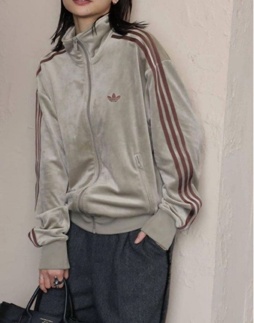 アディダス　ジャーナルスタンダード　ベロア　トラックトップ