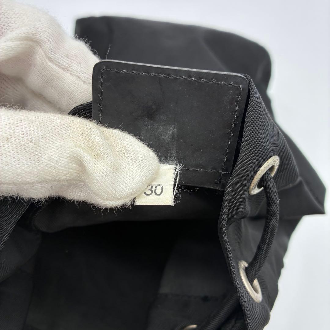 PRADA プラダ　巾着バッグ　ブラック　ナイロン　ポーチ　三角ロゴ