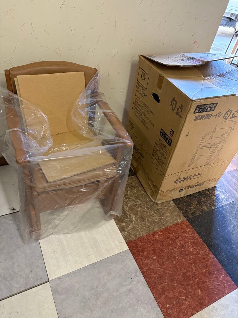 未使用 木製ポータブルトイレ ブラウン