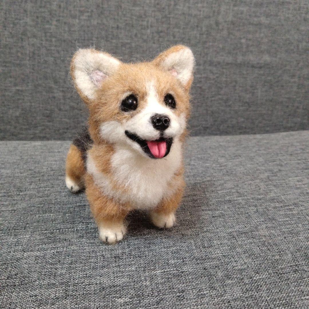 羊毛フェルト コーギー　犬　ハンドメイド　ぬいぐるみ　置物