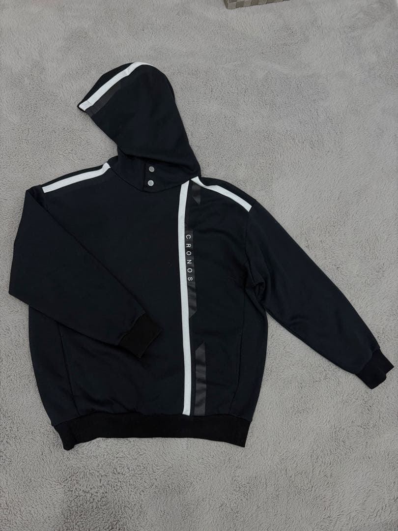 CRONOS ブラックパーカー フード付き　サイズS