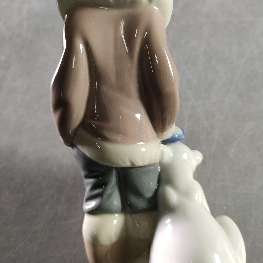 A883-9/LLADRO/リヤドロ/小熊とエスキモーの少年/フィギュリン/