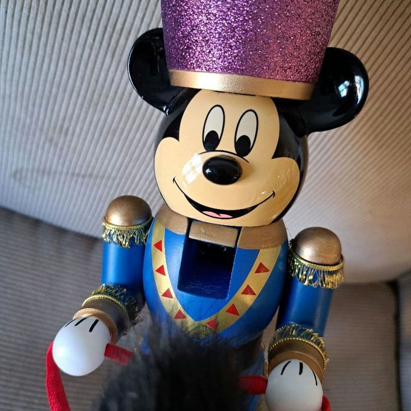 ミッキーマウス ロッキングホース クリスマス装飾　置物フィギュア　くるみ割り人形