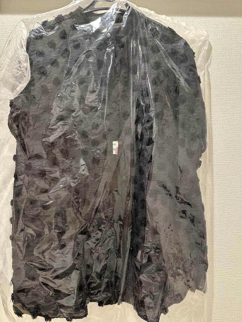 HIAND Fluffy dot shirt 黒　【未使用に近い】