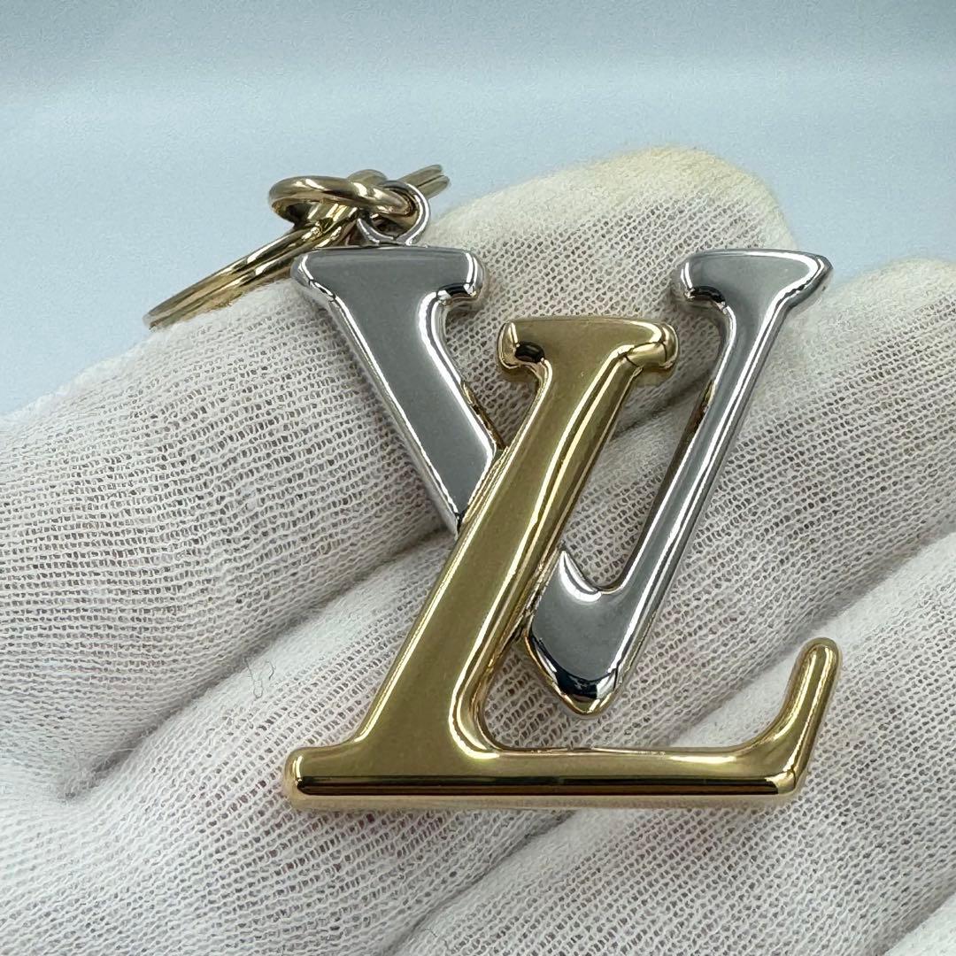 ⭐️極美品⭐️ ルイヴィトン チャーム M68449 ポルトクレ LVニューウェーブ