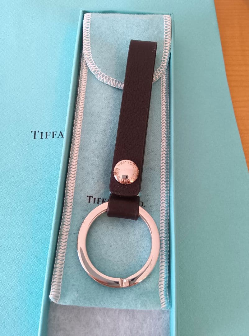 Tiffany & Co. レザーキーリング