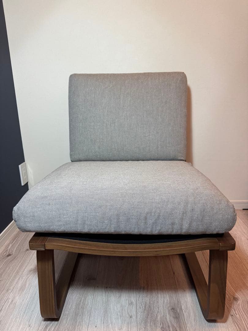 かりんリビングでもダイニングでもつかえるソファチェア　2脚セット肘掛付