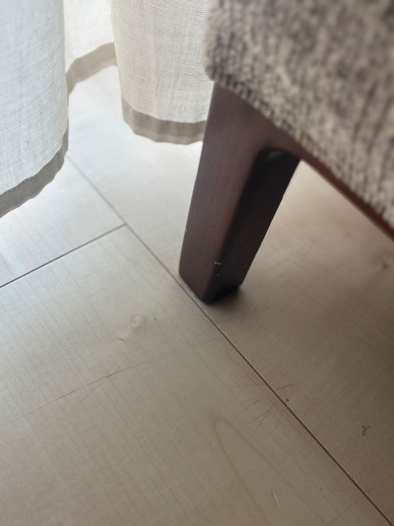 ワニ茶漬け　JFKソファ