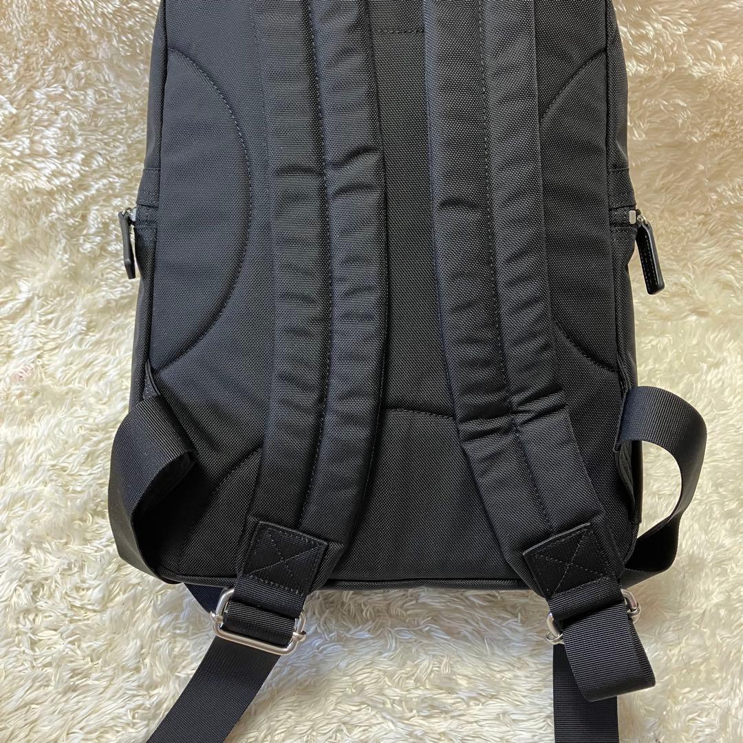 【極美品】マリメッコ　METRO リュック　バックパック