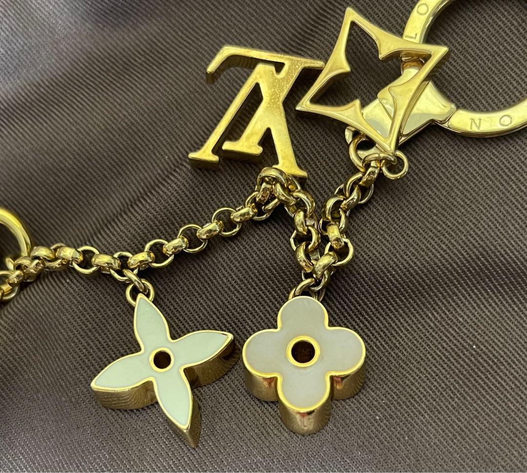 【みっちゃん】ルイヴィトン フルール ドゥ モノグラム LV キーホルダー