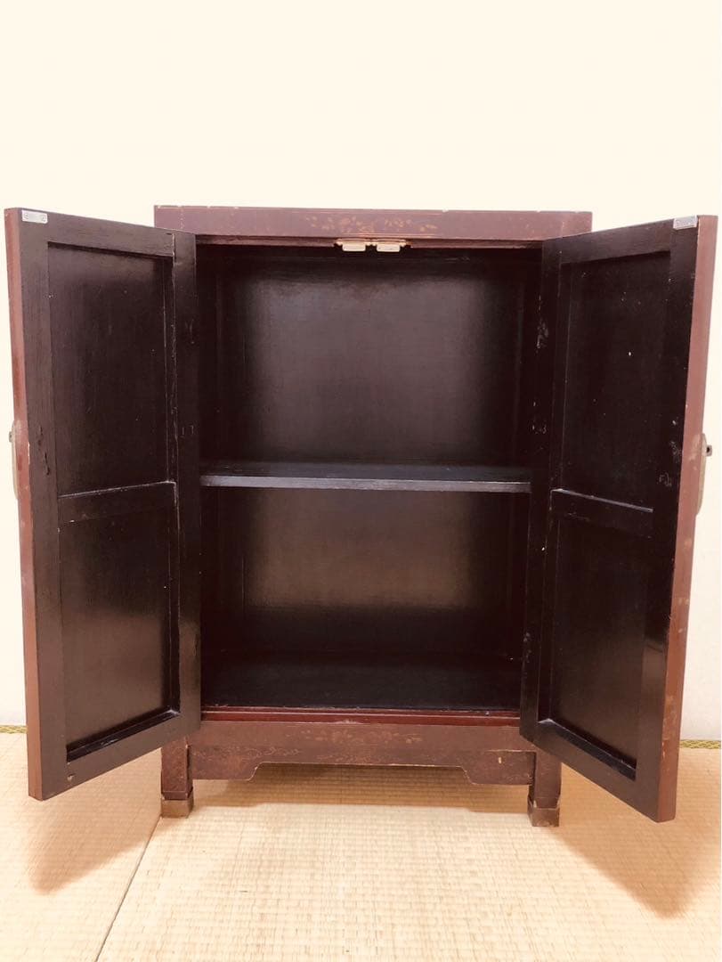 中国の古い 棚 キャビネット アンティーク 格安にて
