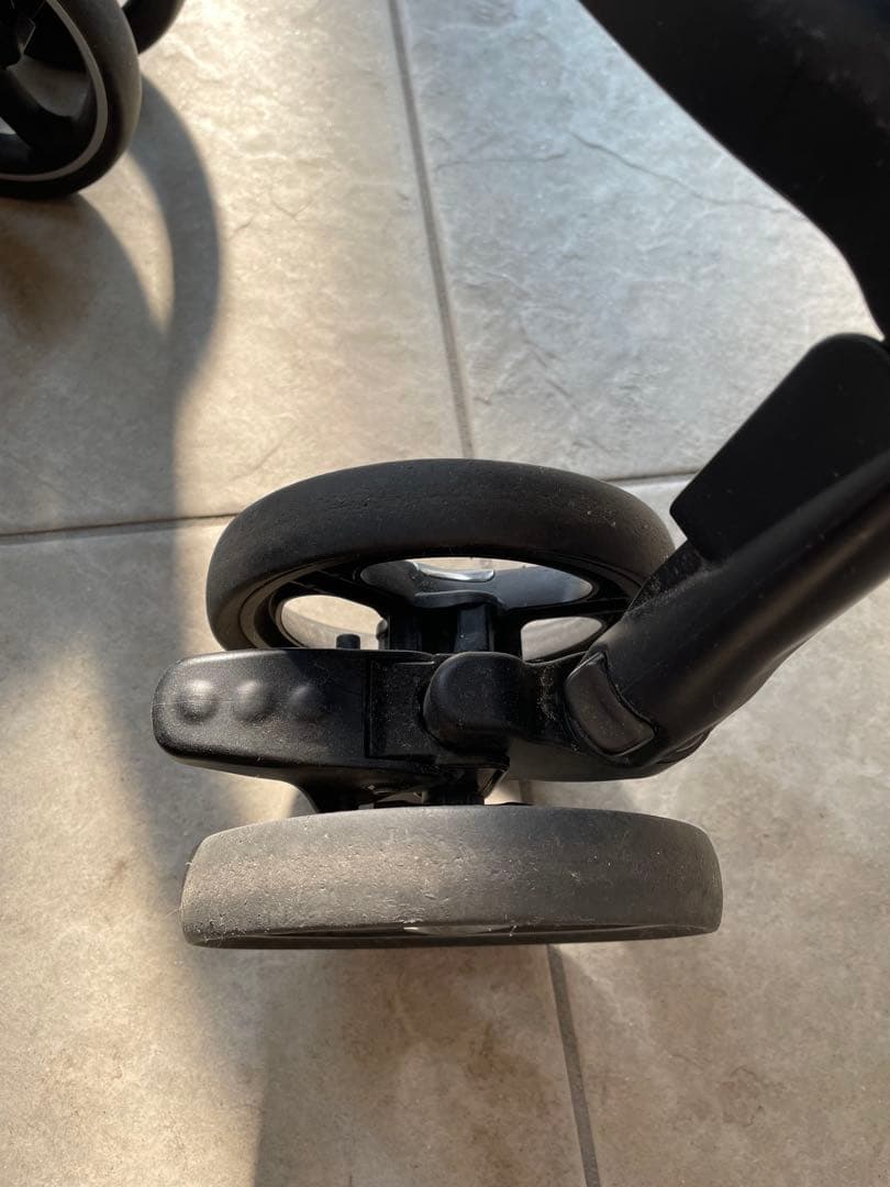 美品 Aprica アップリカ　ベビーザらス限定　ラクーナクッション
