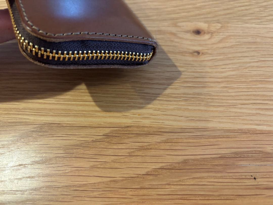 ヘルツ　フルジップミニ財布