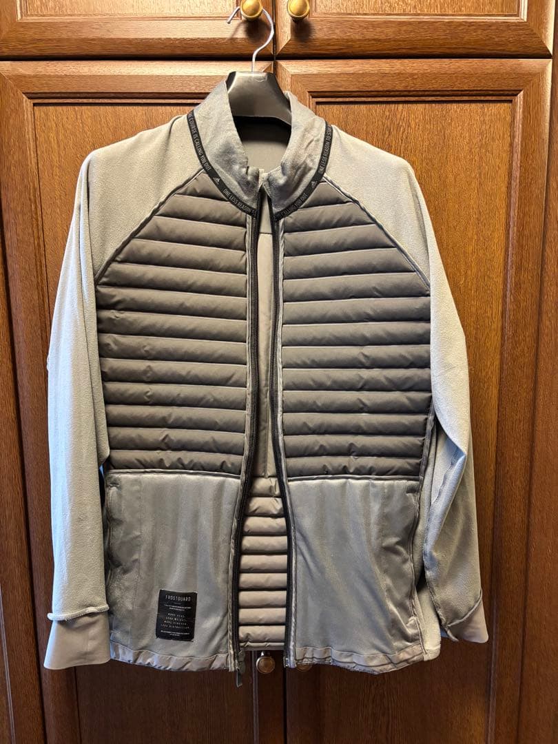 adidas メンズジャケット グレー キルティング