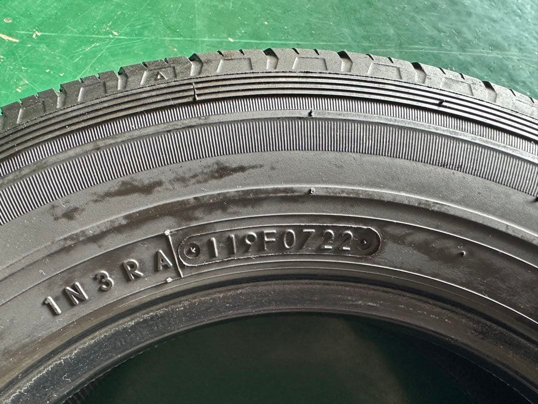 商用車トーヨータイヤ145/80R12V02 4本セット