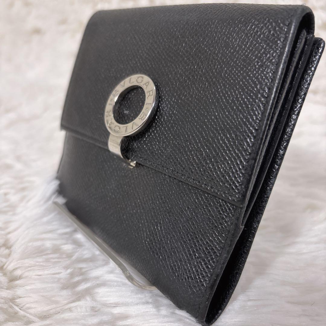 ブルガリ　ロゴクリップ　折財布　フラップ　ブラック