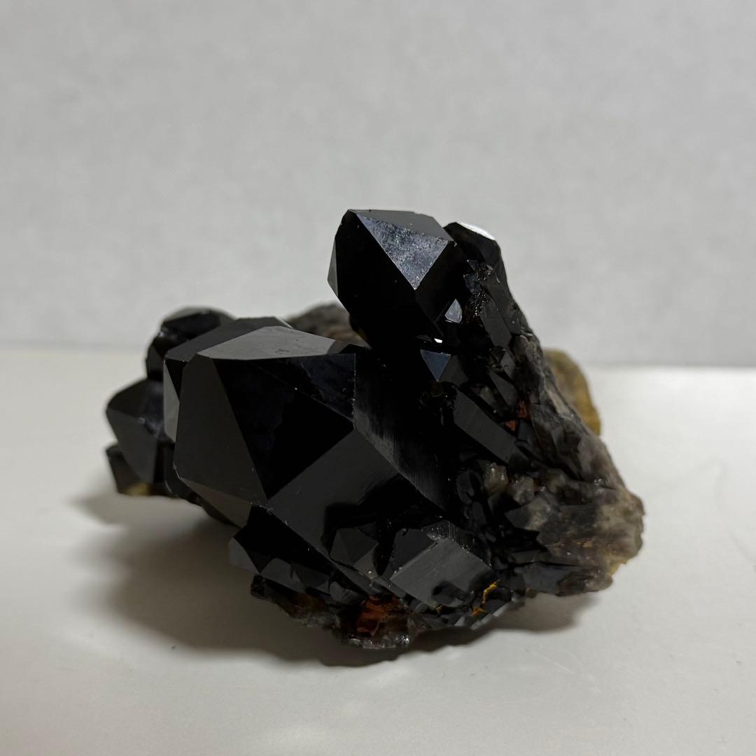 黒水晶 モリオン クラスター 台座付 漆黒 コンゴ産 原石 天然石 魔除け