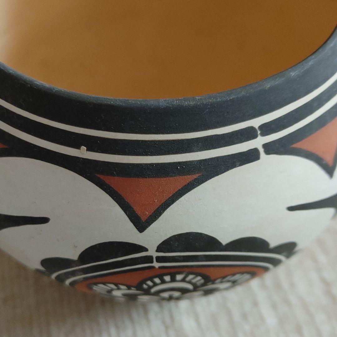 ズニZUNI ポタリー　ネイティブアメリカン　インディアンジュエリー