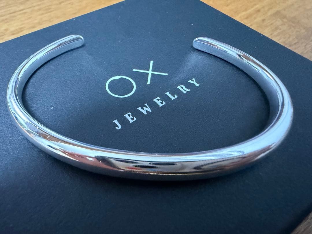 アクセサリー MB OX JEWELRY Silver Curve Bangle