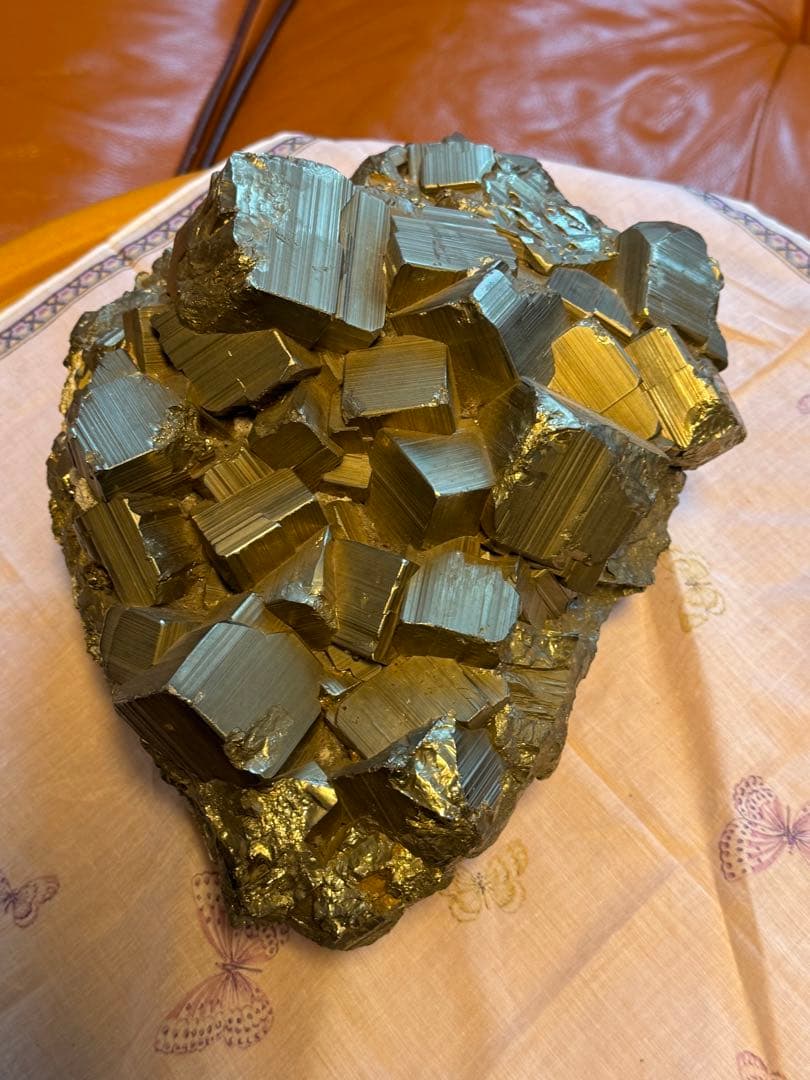 【巨大&希少】パイライト(黄鉄鉱) クラスター 原石 12kg