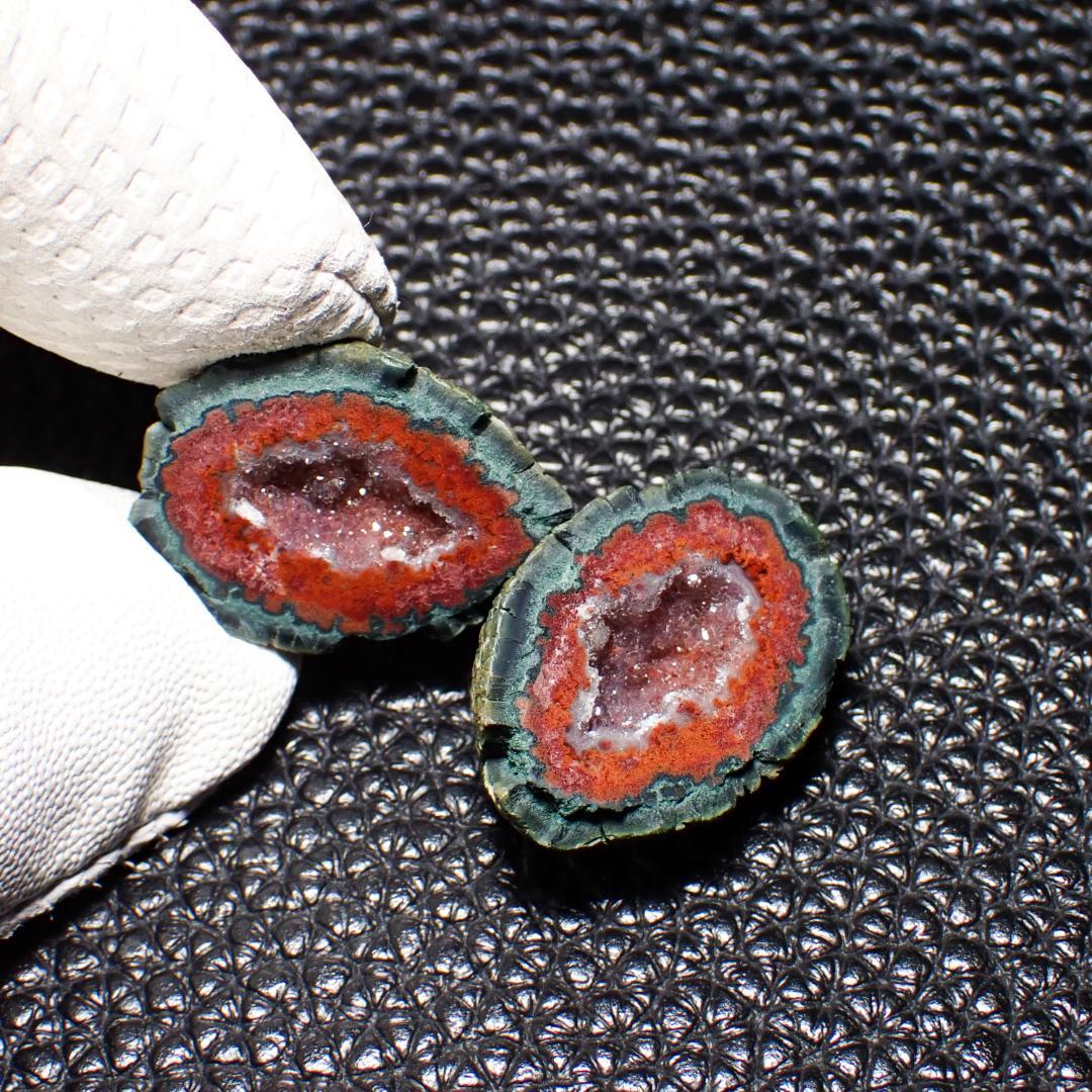 天然石 トレジャーめのう 赤 ペア 1 原石 水晶 鉱物標本 パワーストーン