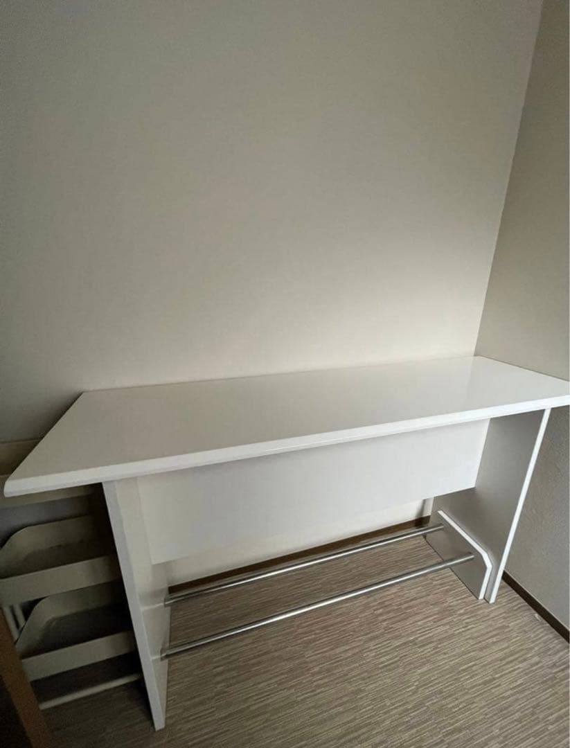 ホワイトカウンターテーブル