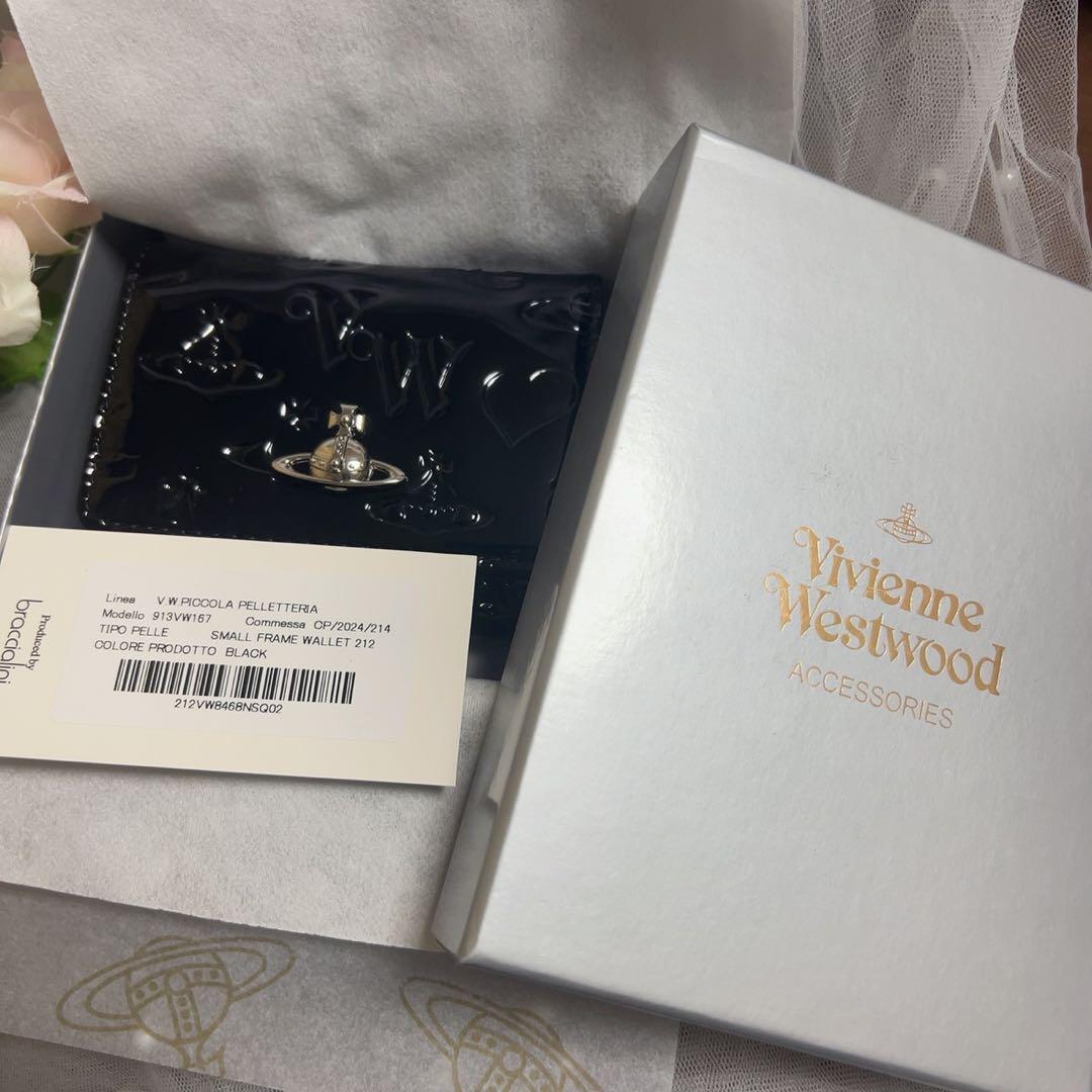 VivienneWestwoodエナメル ブラック 三つ折り財布