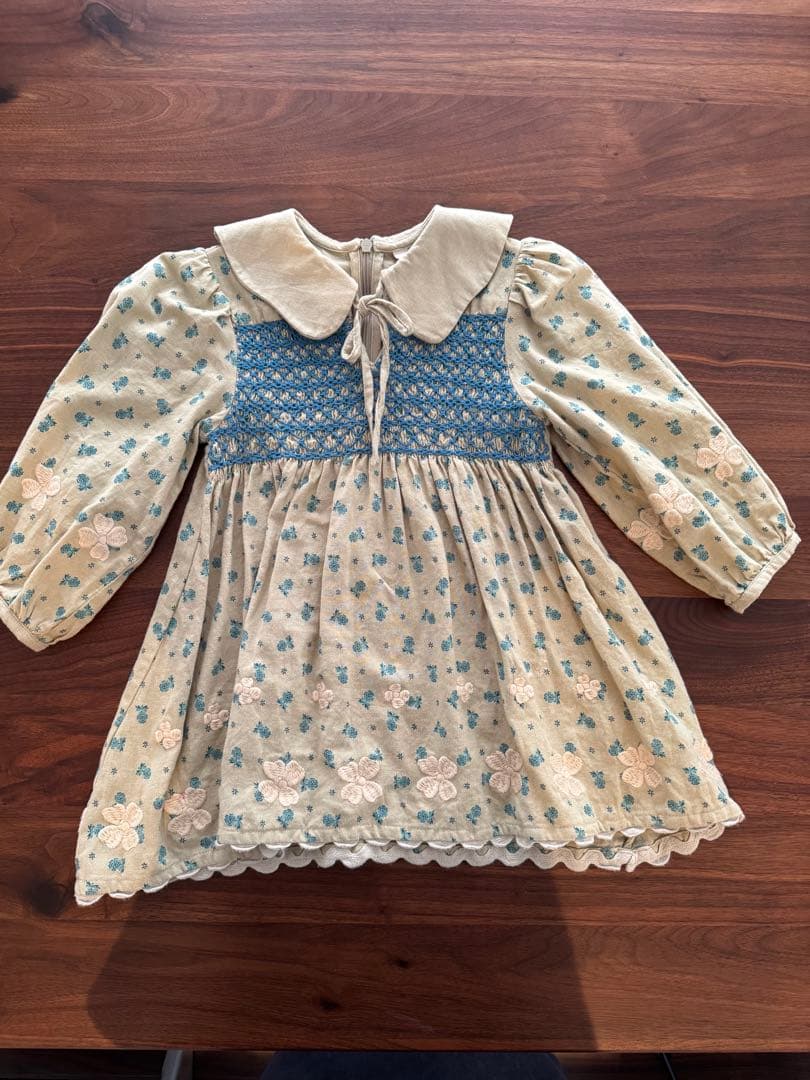 apolina ワンピース　2-3y