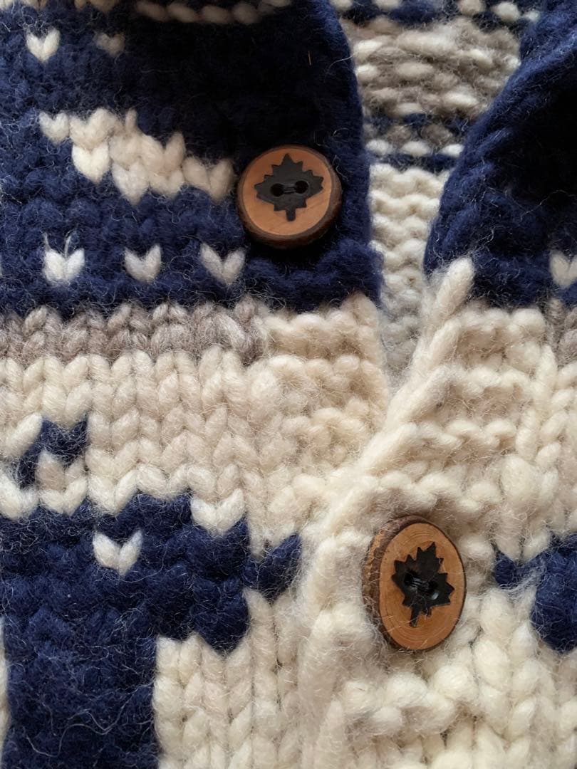 【専用】カナディアンカウチンセーター　メイプルボタン