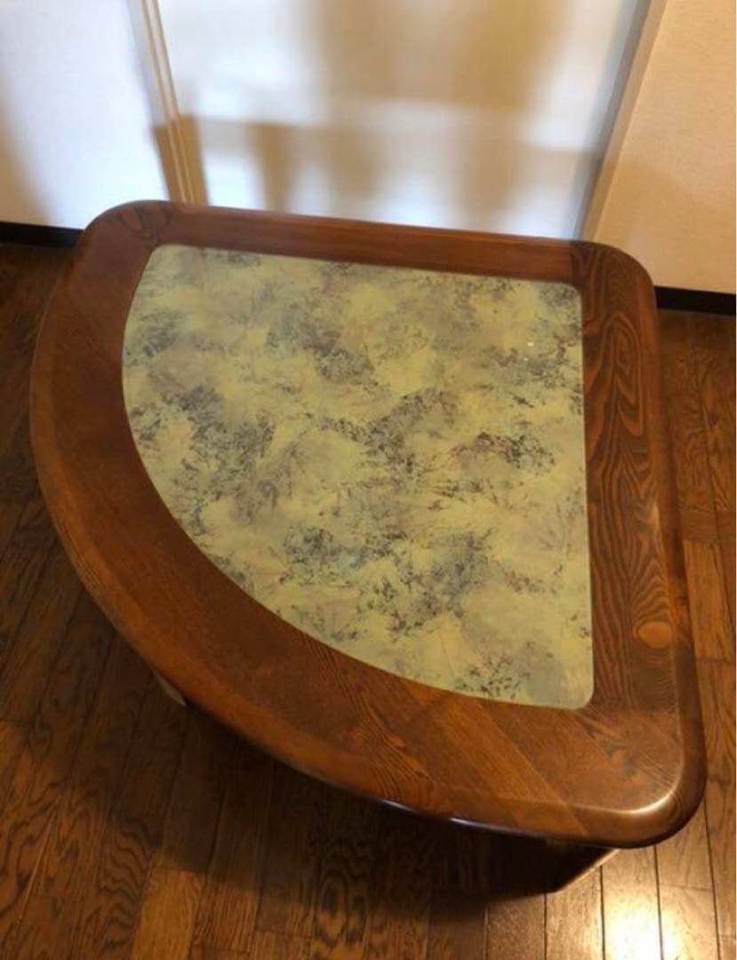 テーブル　コーナーテーブル　三角テーブル　ガラス　レトロ　机　アンティーク