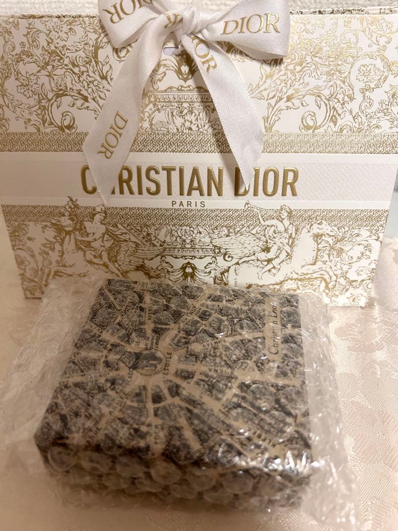希少品★未使用★ディオール ハート型　南京錠　チャーム　Dior キーロック
