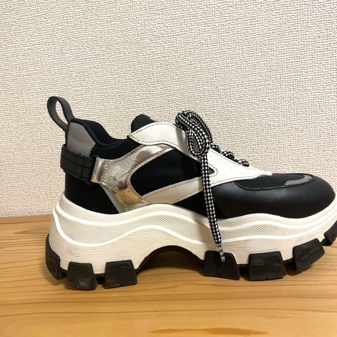 PRADA ペガサススニーカー （37）ブラック/ホワイト