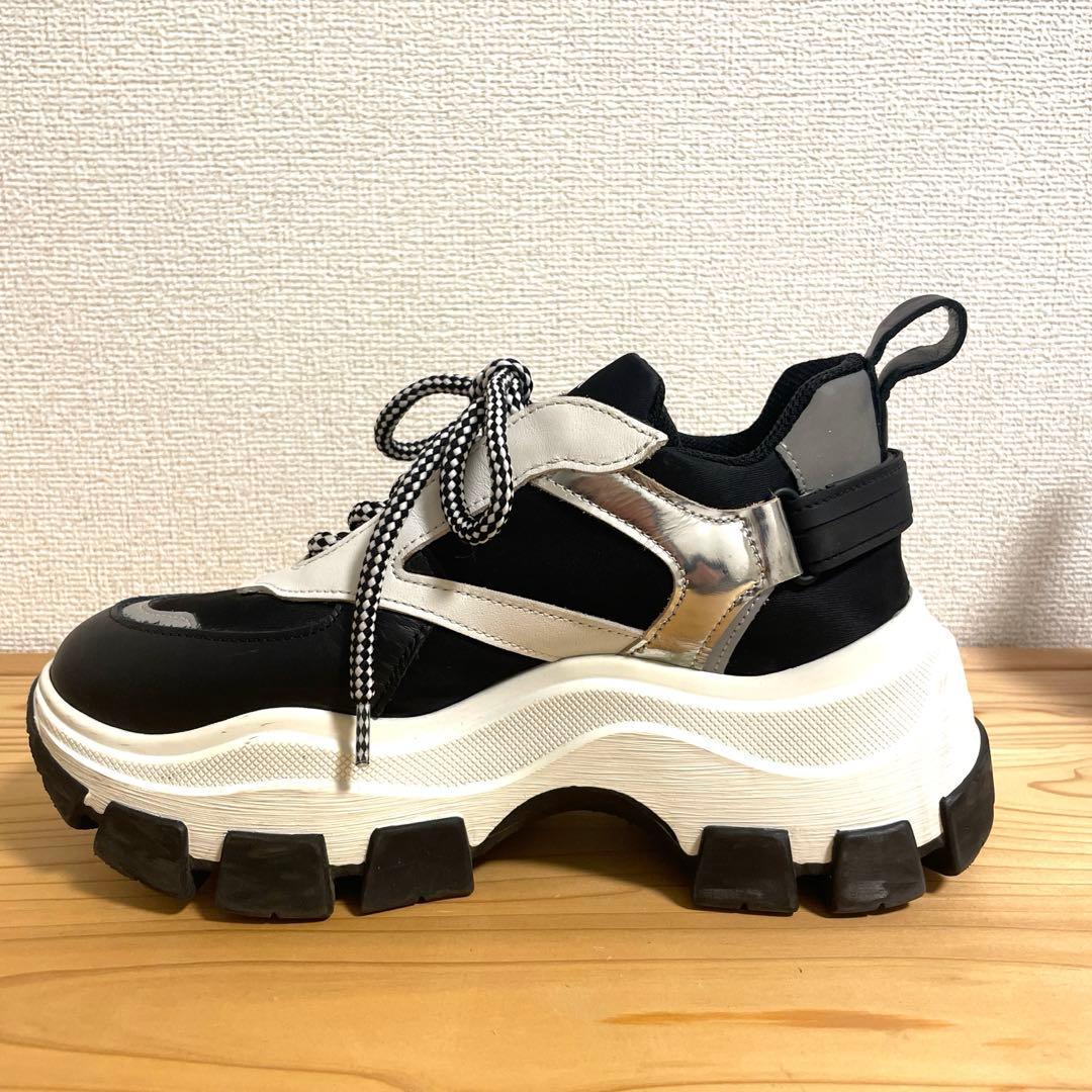 PRADA ペガサススニーカー （37）ブラック/ホワイト