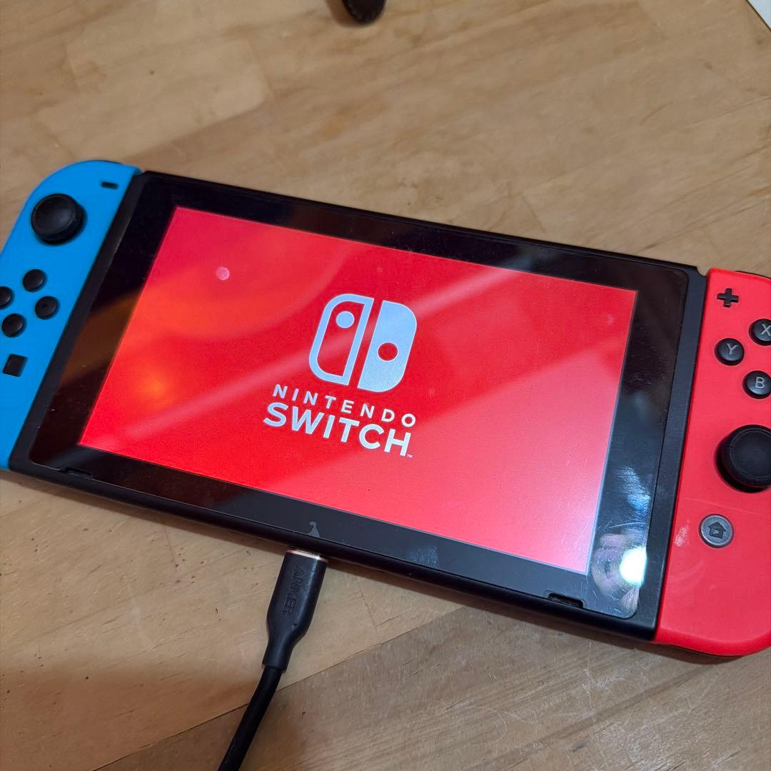 NINTENDO Switch 本体
