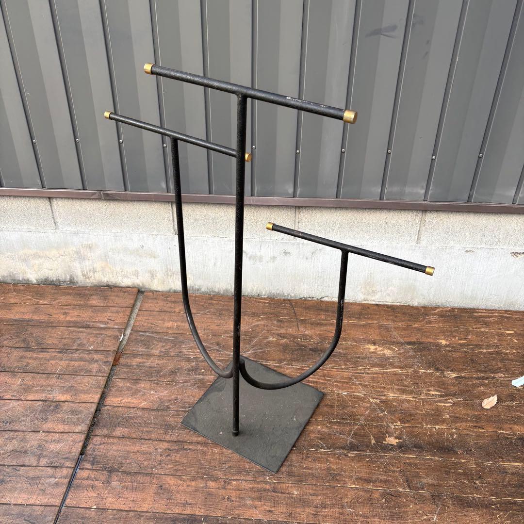 C1 ①北欧レトロ 店舗什器 アイアン ディスプレイスタンド 3段アーム 黒