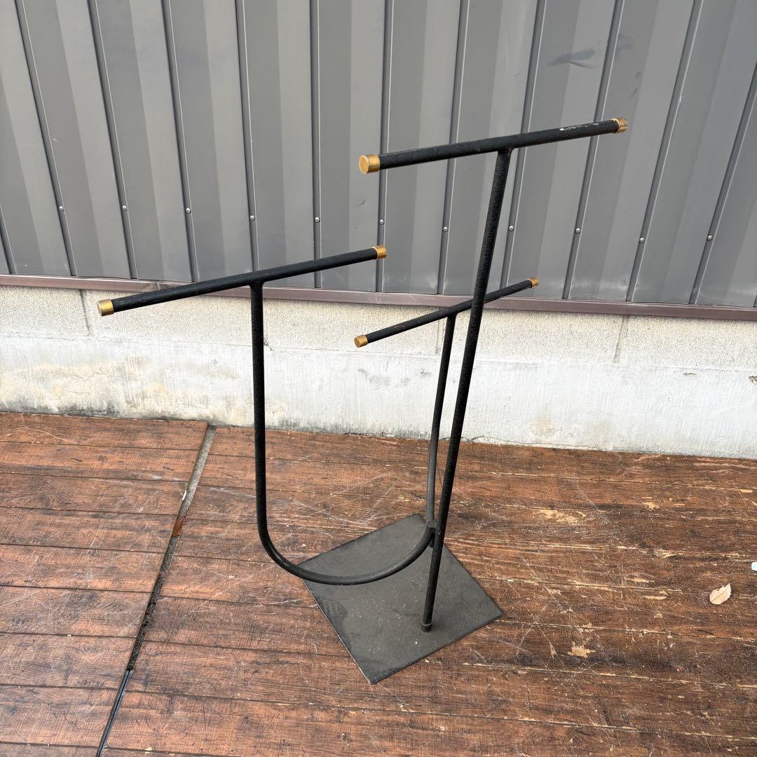 C1 ①北欧レトロ 店舗什器 アイアン ディスプレイスタンド 3段アーム 黒