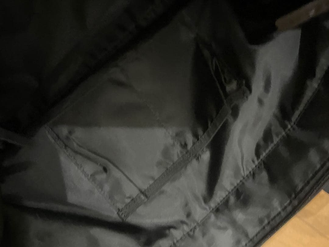 DIESEL ビッグロゴ ジップトートバッグ ブラック 軽量ナイロン A4収納可