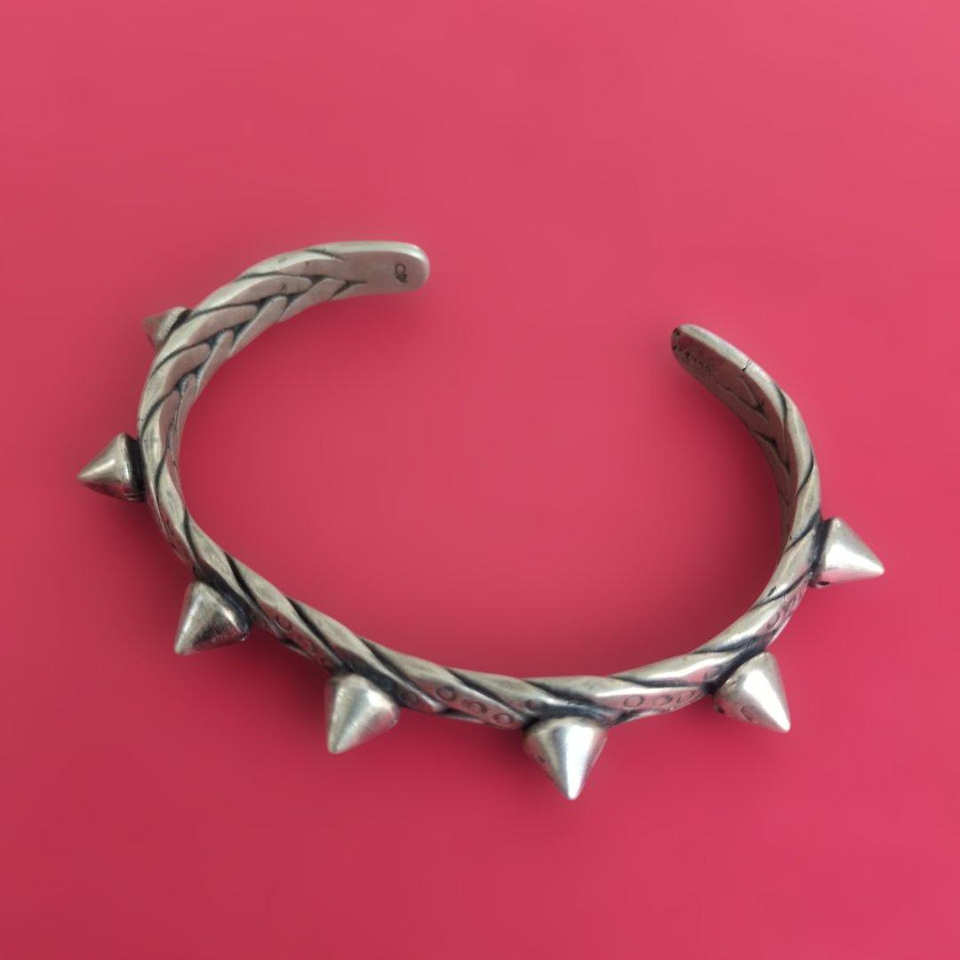 ⚫️ gundaスパイク付きシルバー製 THORN BANGLEソーン バングル