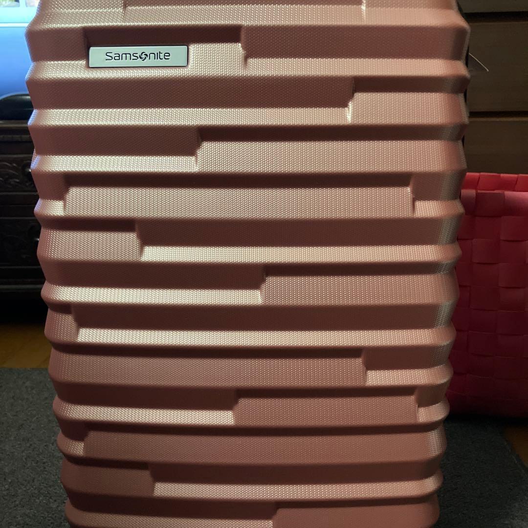 Samsonite 中型キャリーケース ピンク
