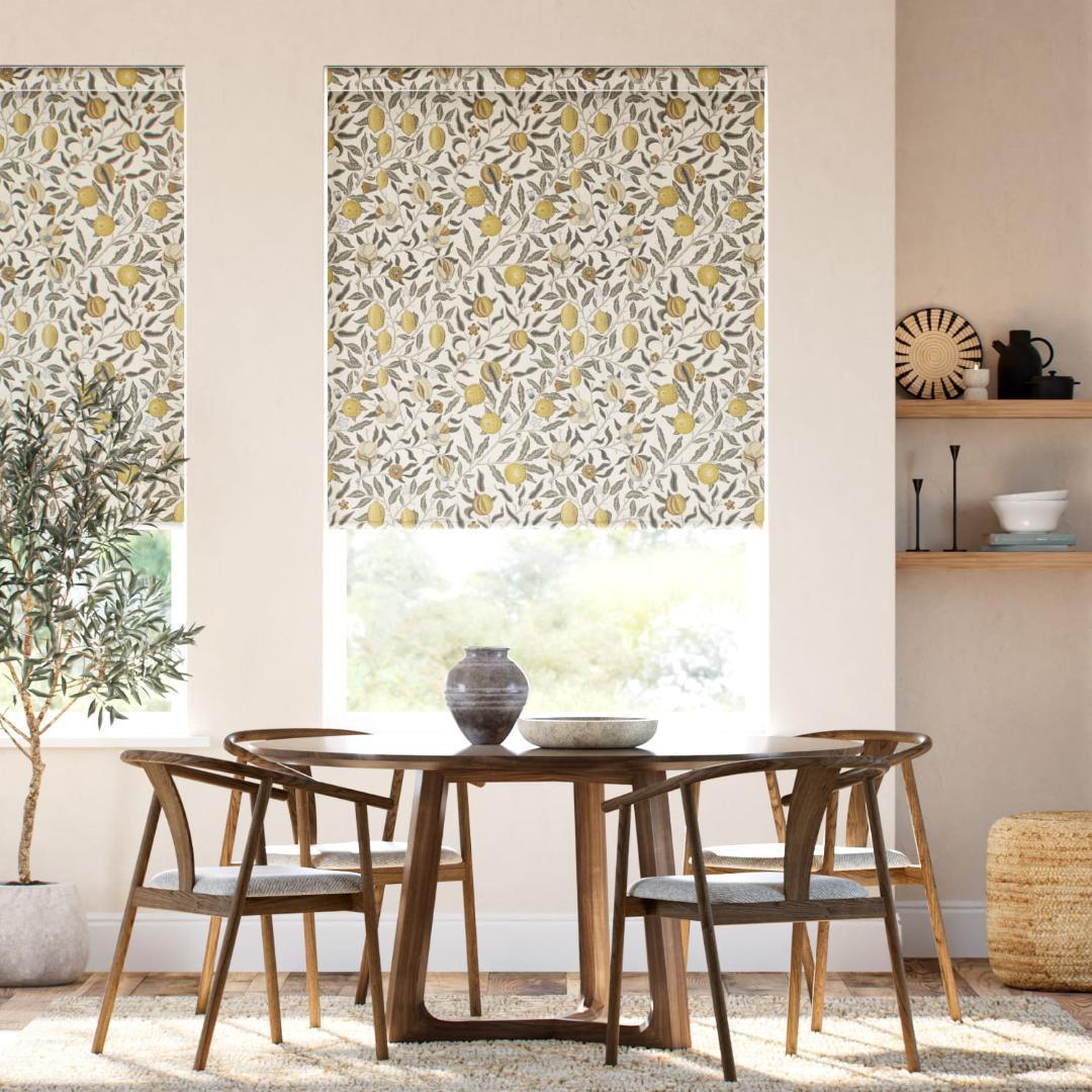 未使用　ロールスクリーン　ウィリアムモリスプリムローズ　77×60