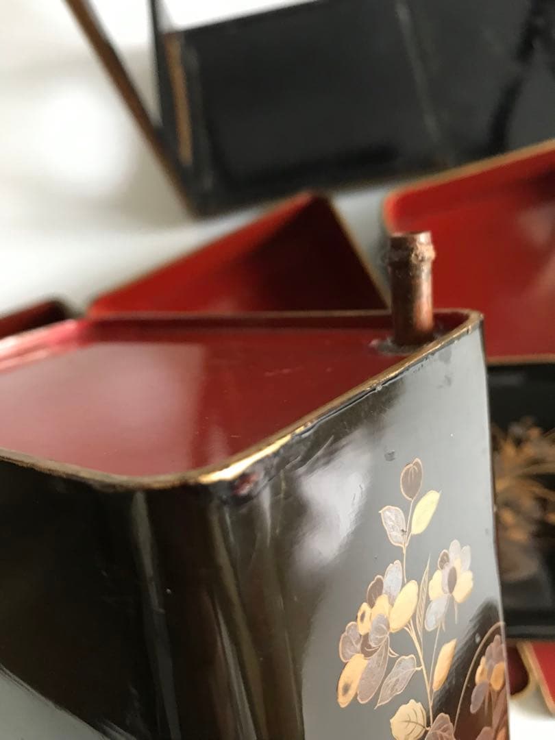 江戸 明治時代 骨董 漆器 金蒔絵　野弁当　重箱 風景花絵　黒塗内朱　天然木