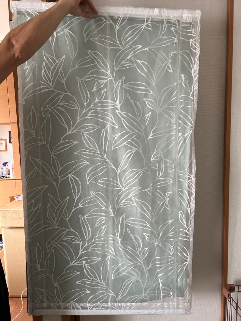 小窓用高級シェードカーテン