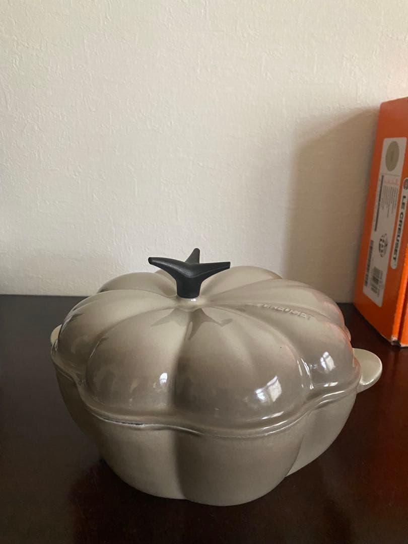 ルクルーゼ　パンプキン　ナツメグ　鍋