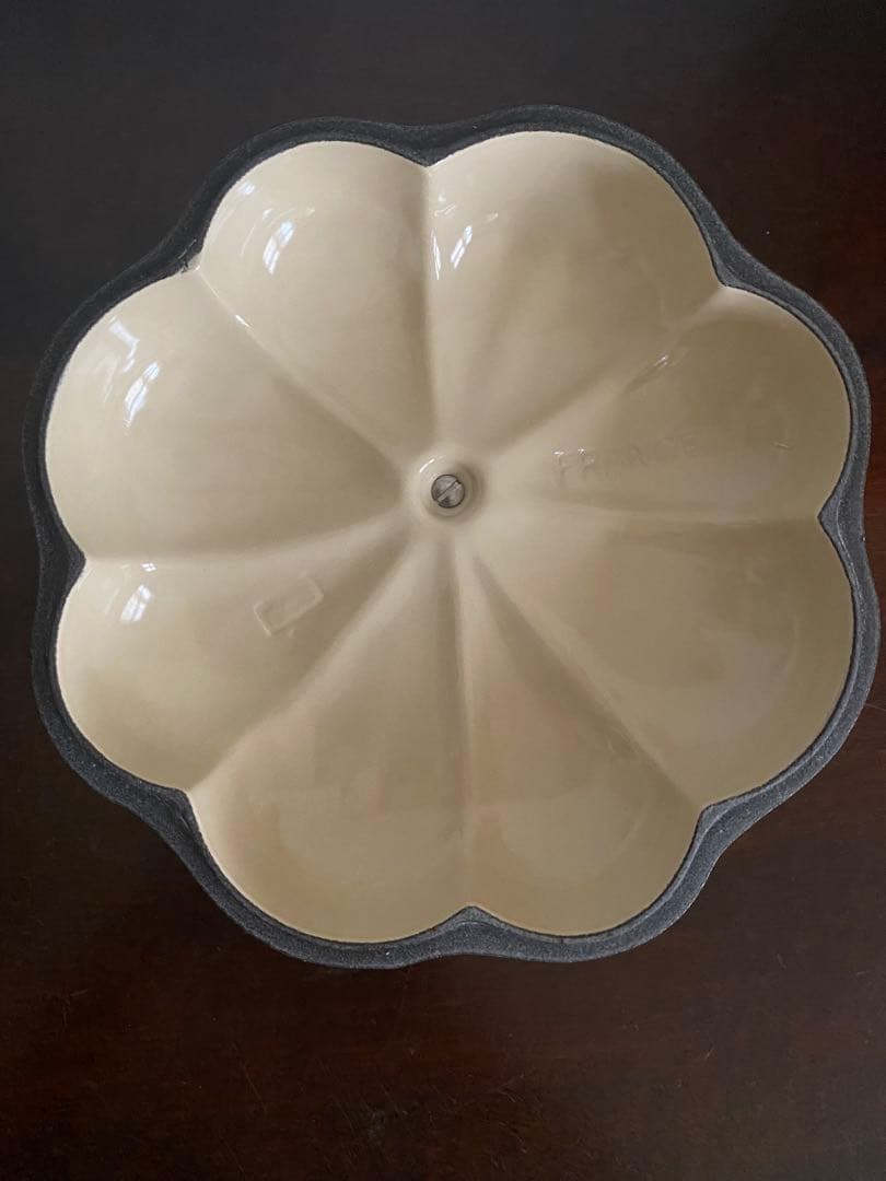 ルクルーゼ　パンプキン　ナツメグ　鍋