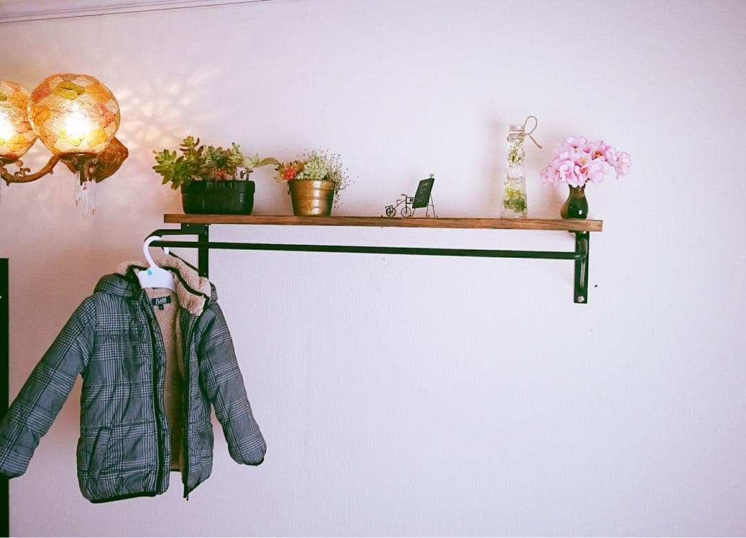 アイアン壁掛けハンガーラック、飾り棚、90cm