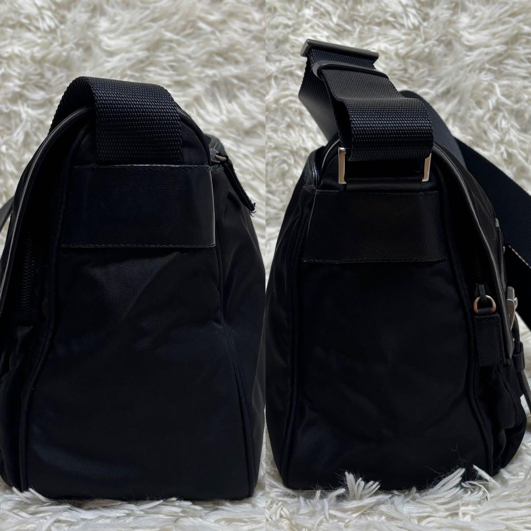 ✨️美品 PRADA メッセンジャーバッグ 三角プレート 斜めがけ 大容量 黒