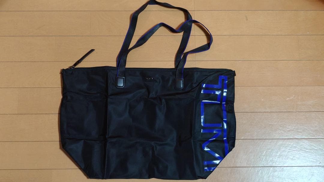 新品・未使用 TUMI ブラック 折りたたみ トートバッグ
