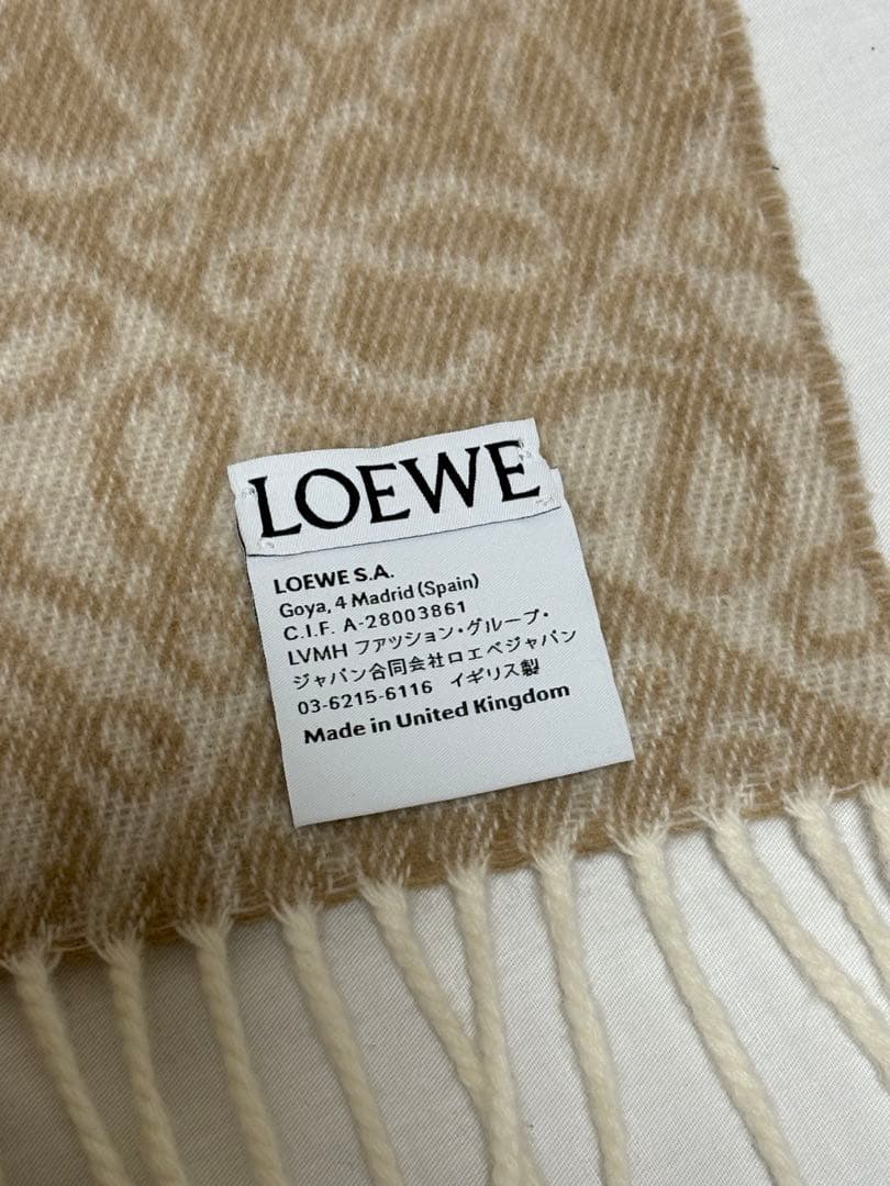 LOEWE ベージュ マフラー　アナグラム　スカーフ