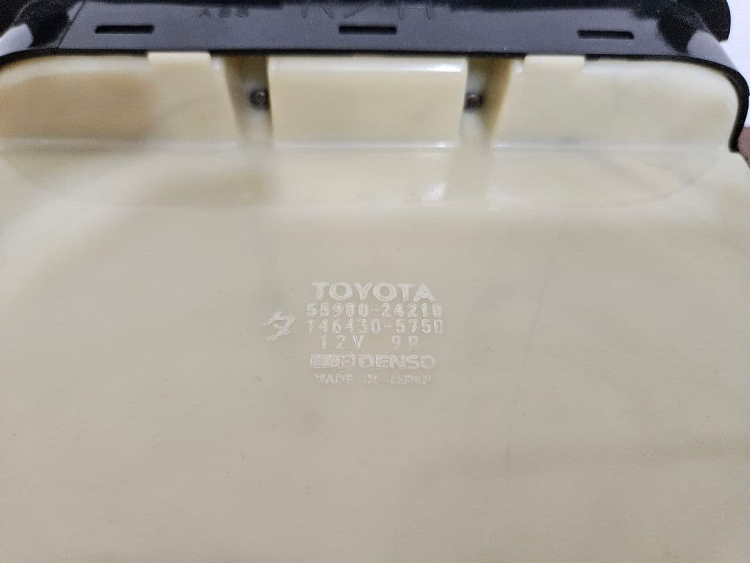 30ソアラ　エアコンコントロールパネル　エアコンパネル　後期